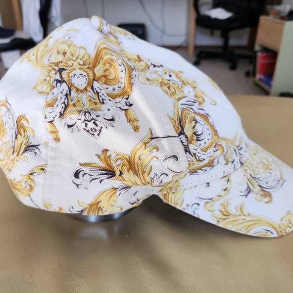 Versace White and Gold Baroque Hat - Picture 6 of 13